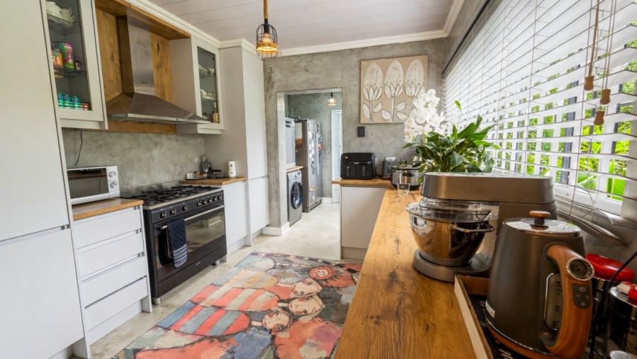 4 Bedroom Property for Sale in Vaalpark Free State